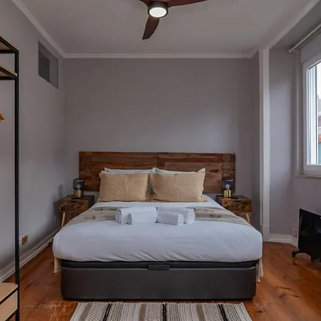 Apartment Charming Tram 28 By Lovelystay *